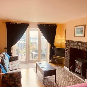  Apartment Ground Floor - View Of Lighthouse, Garden And Parking